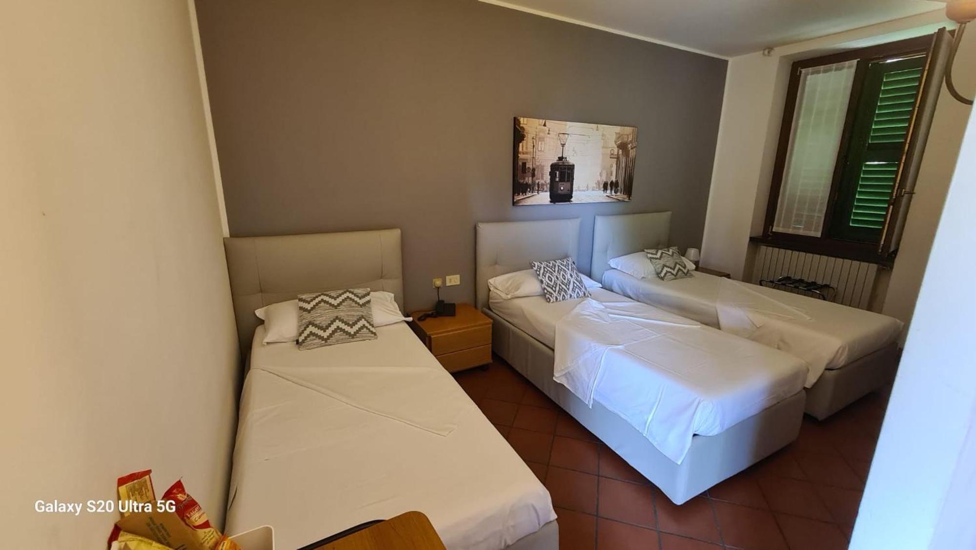 Albergo La Scaletta Cantù Exteriör bild